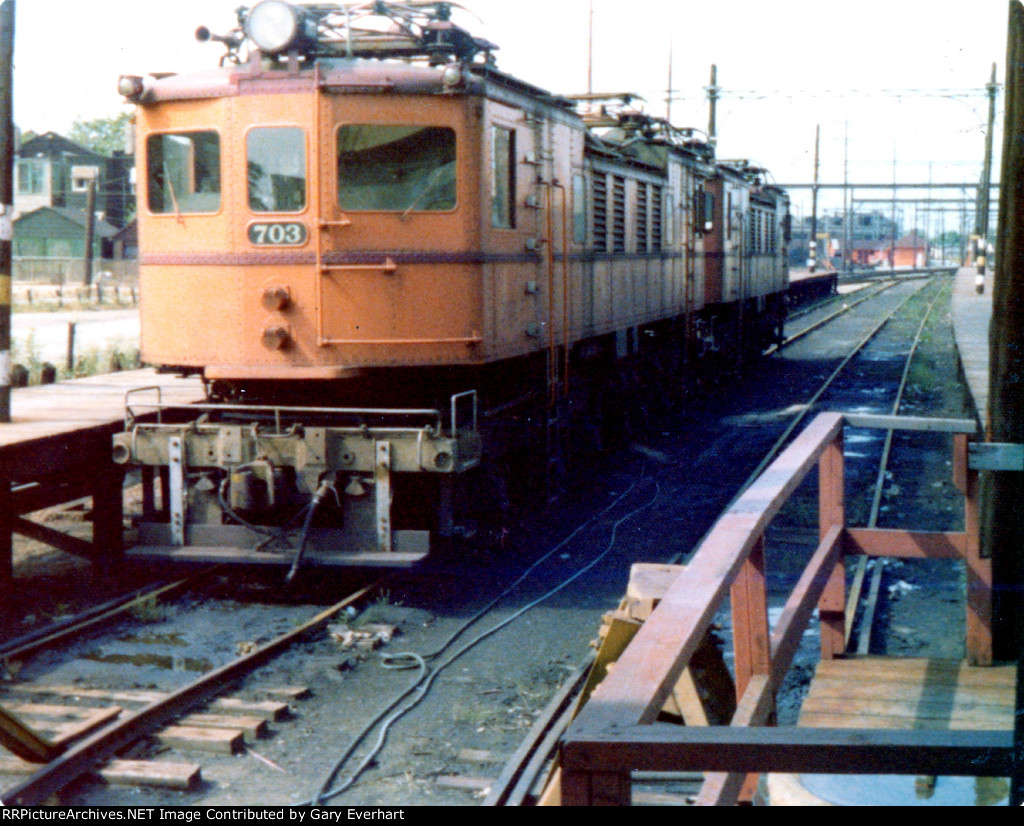 CSS 2-D-D-2 #801 & 803 - Chicago, South Shore & South Bend